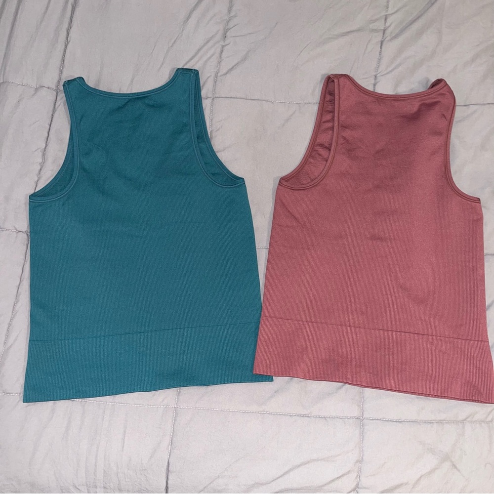 Athleta Aurora Seamless Tank Bundle - Picture 7 of 7
